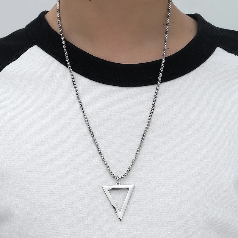 Náhrdelník Simple Triangle - Modrá